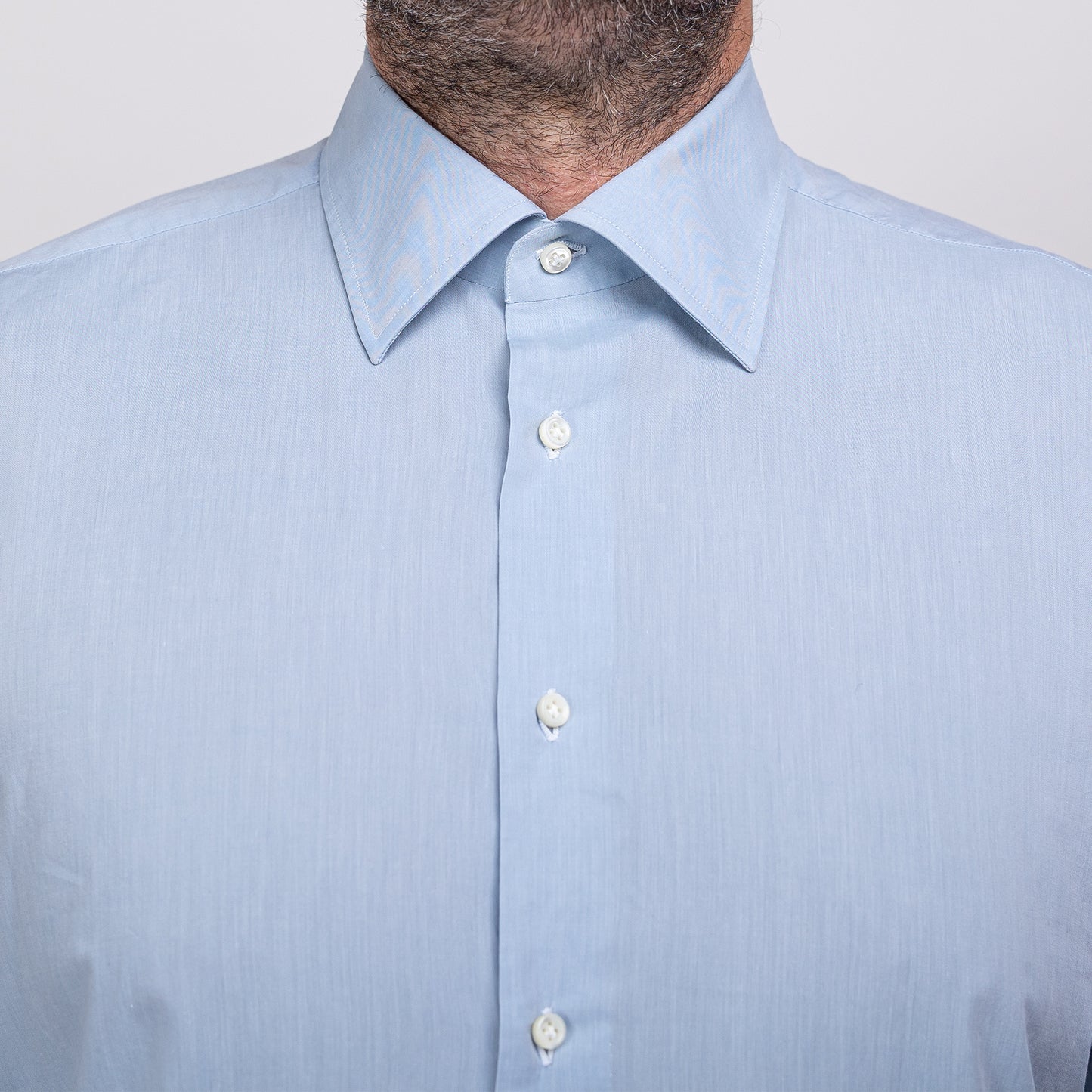 Camicia Celeste – Raffinatezza Contemporanea